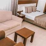 Hotel The Corner Park