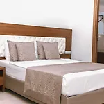 The Corner Park 3* Antalya