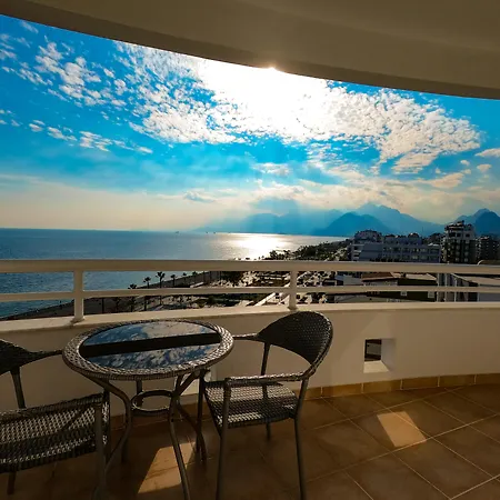 Hotel The Corner Park Antalya