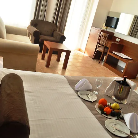 Hotel The Corner Park