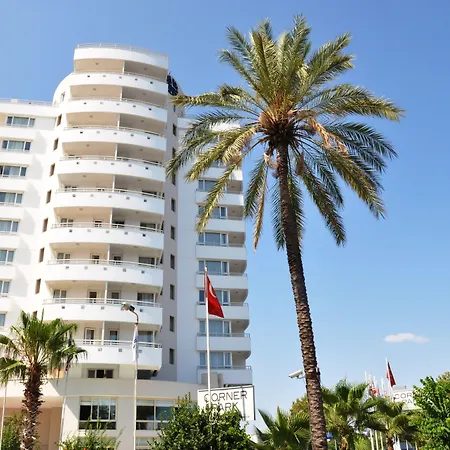 The Corner Park Hotel