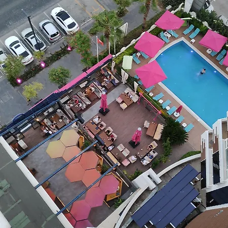 Hotel The Corner Park