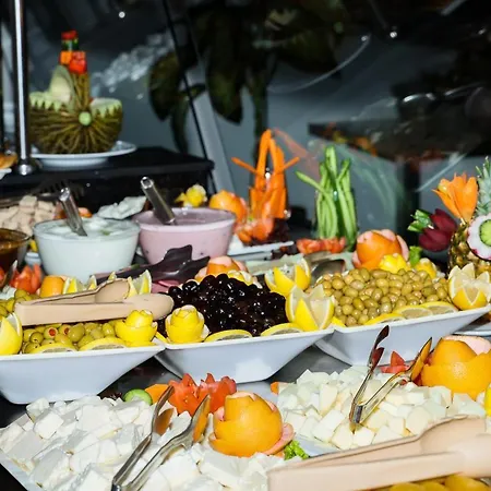 The Corner Park 3* Antalya