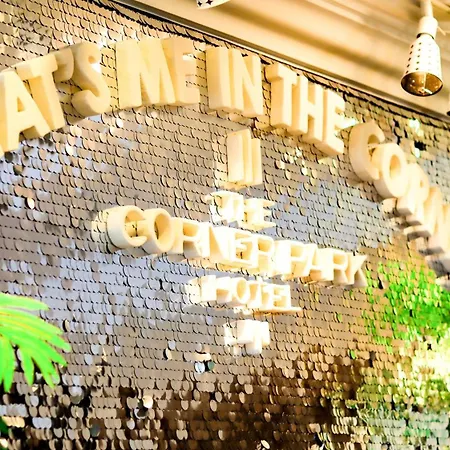 Hotell The Corner Park 3*