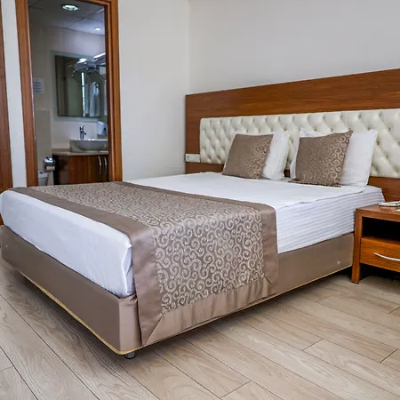 Hotell The Corner Park