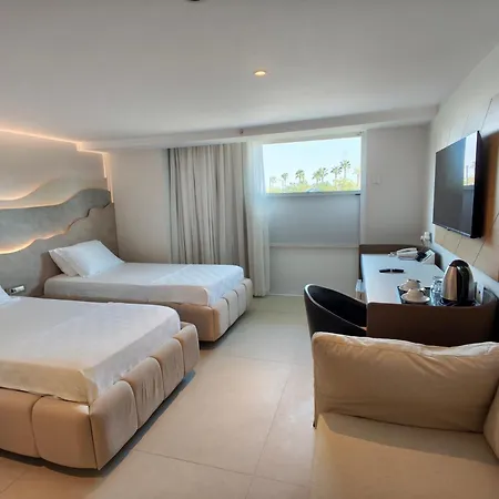 The Corner Park Hotel Antalya