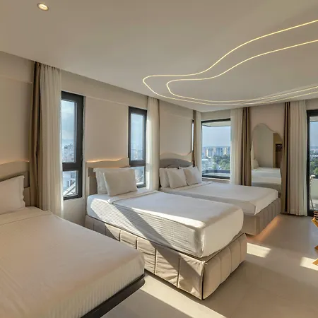 The Corner Park Hotel Antalya