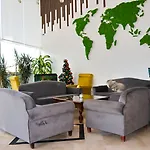 Hotel The Corner Park 3*