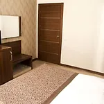 Hotel The Corner Park 3*