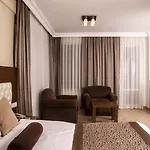 The Corner Park Hotel Antalya