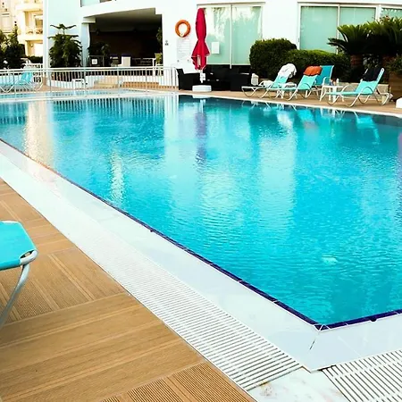 The Corner Park Otel 3*