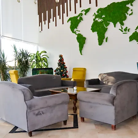 Отель The Corner Park 3*